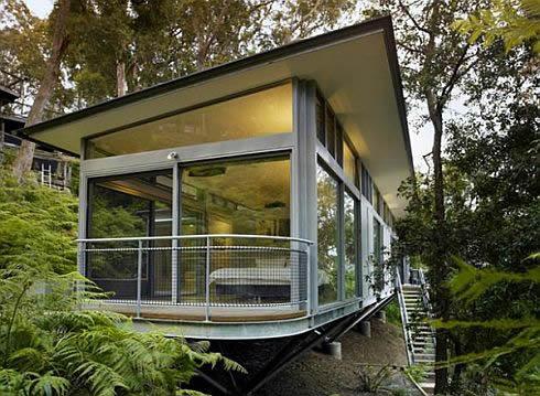 现代主义风格的玻璃屋