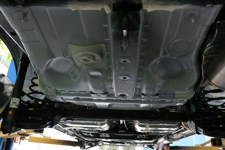 本田缤智底盘装甲详细教科书式施工作业