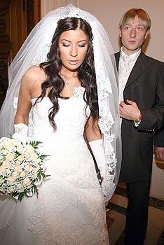 新人等待中略显焦灼; 图文:冰王子普鲁申科娶亲; 普鲁申科老婆的报道