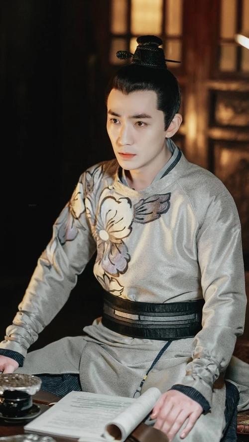 2018年8月10日 21:49   关注  明星 朱一龙 古风 古装 评论 收藏
