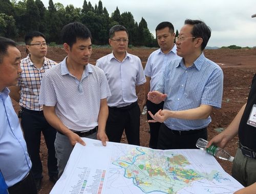 姜鸿飞督导河长制和项目建设工作