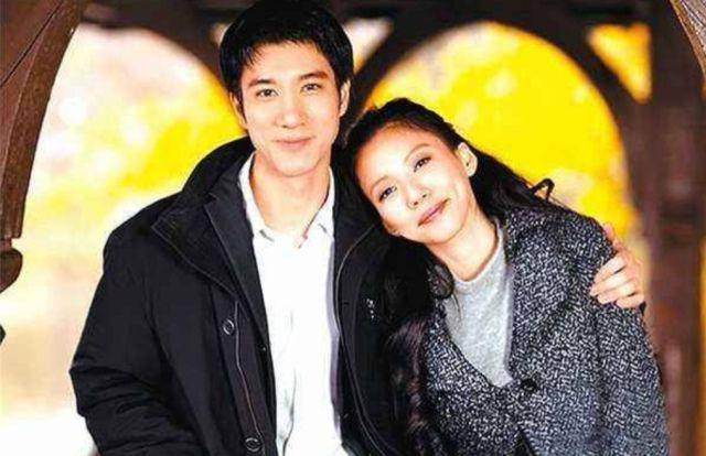 王力宏带儿女骑行被保安制止,妻子现身被侃:不怀4胎说