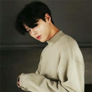 成熟一点的帅气男生头像伤感大全 有深度显成熟的男生