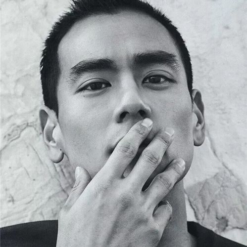 高清帅气彭于晏头像