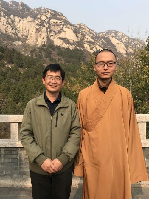 龙泉寺里访贤二