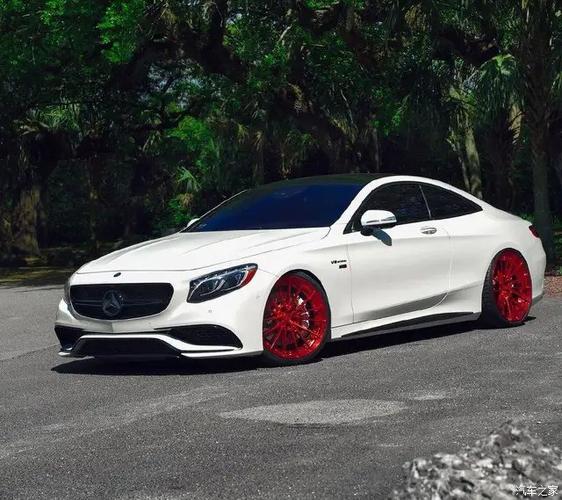气场营造得非常到位 奔驰amg s63 coupe