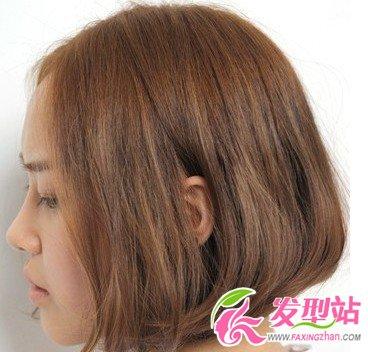 发型站 女生发型 bobo发型      中分的刘海尽显出成熟的味道.