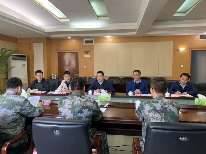 市交通运输局党委书记,局长杨积义,总工程师蒋勇及办公室