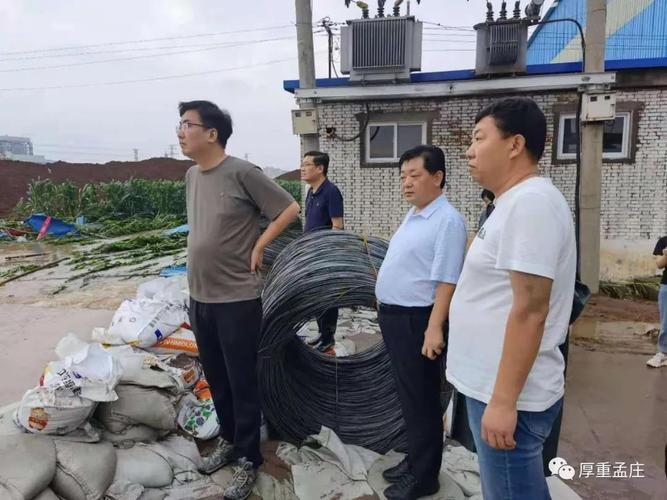 徽县市人大代表,党委书记付九忱陪同辉县市市长刘彦斌到孟庄镇调研