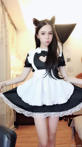 伪娘小银cos合集,其中兔女郎竟然看不到亮点,网友:下面是什么