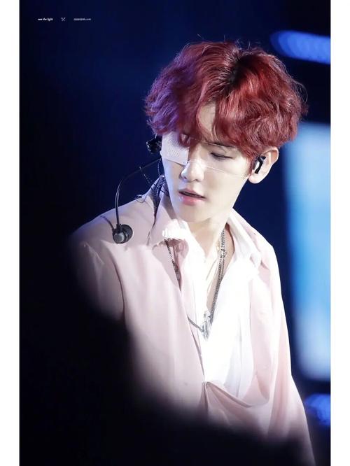 一场因麦粒肿造就的神级名场面_边伯贤_首尔_娱乐