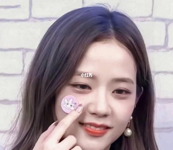 表白_耳洞_jisoo_素材_头像
