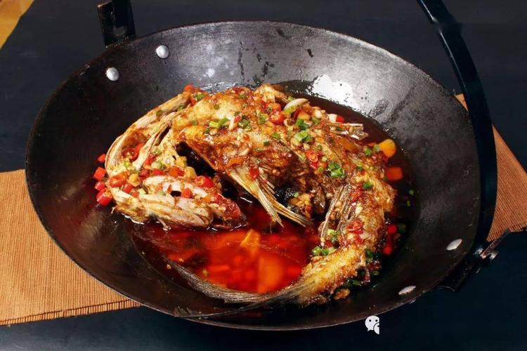 吊锅雄鱼,热卖八年,销量第一!酸辣红汤,剁椒酱做法太优越