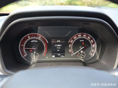 越野神器!长城炮pk上汽大通t70越野版,谁更牛?