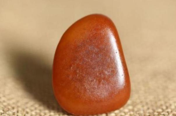 和田玉黄沁籽料图片黄沁籽料精品图片欣赏