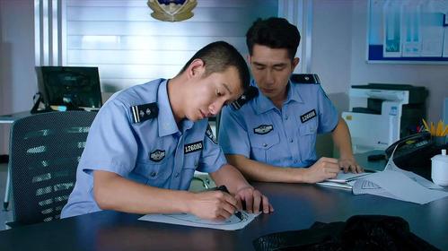 《美人鱼》精彩片段:张雨绮人形"凶器",试问谁能把持住