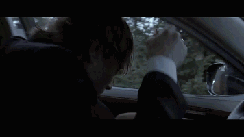 男主怎么也想不到,  一天之前,他还是风光无限的行业猎头,一天之后他