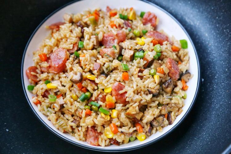 520,美食撩动ta的心!#香到流口水的香菇腊肠焖饭的做法图解14