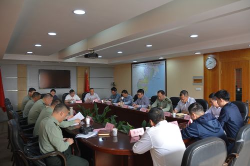 市国动委常务副主任,军分区司令员靳卫东一行来市交战办走访调研