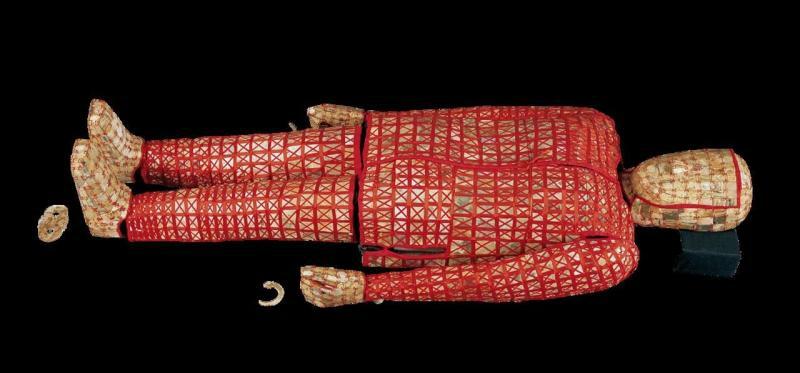 南越王墓––文帝金印和丝缕玉衣