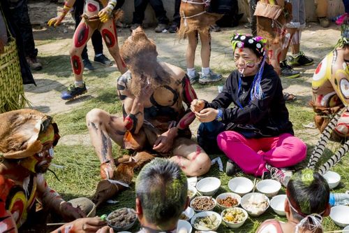 云南行之弥勒红万村祭火节一松毛长街宴