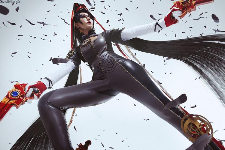 国外美女cos《猎天使魔女》贝姐:全果出镜展示好身材