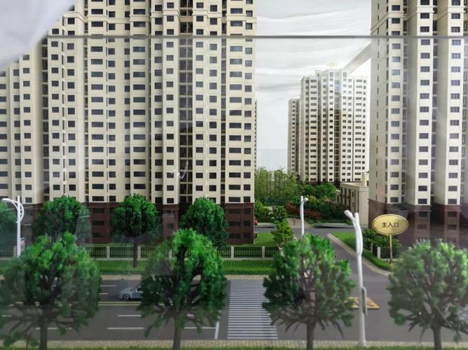 111潘广路新建网球篮球羽毛球运动场新顾城保障房接待