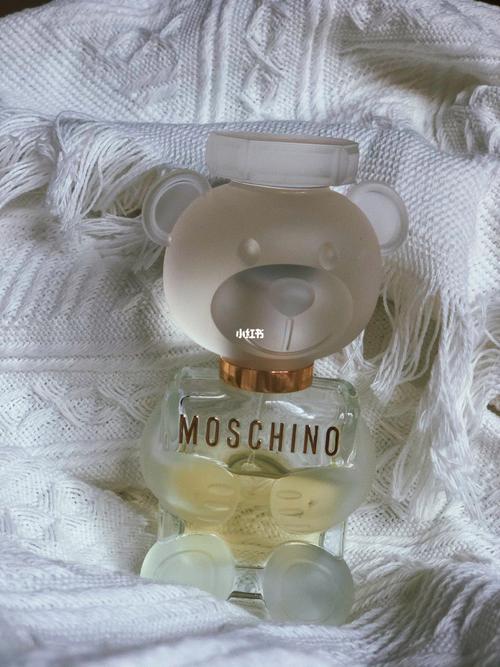 香水_设计_moschino小熊_莫斯奇诺怎么样_衣柜_苹果_牡丹_泰迪熊怎么