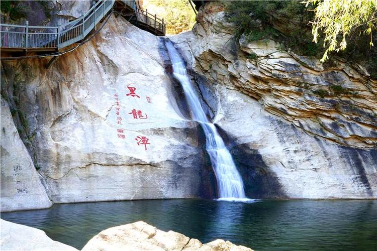 北京密云云蒙山自然风景区黑龙潭