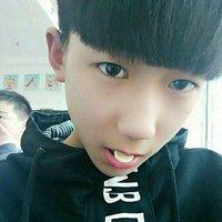 初中生帅气的照片头像图片点击鼠标右键下载