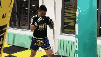 干货丨别瞎打了看看如此细致的打沙袋教学