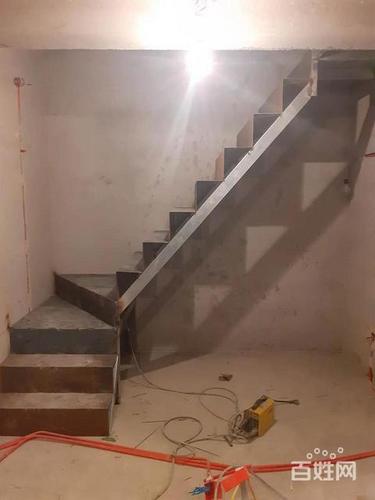 太原地下室隔层 门店钢结构夹层钢结构楼梯制作