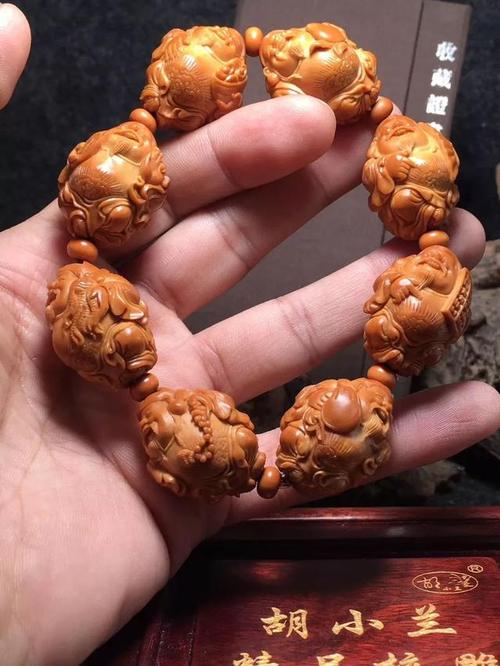 胡小兰大师核雕作品鉴赏,你值得拥有!