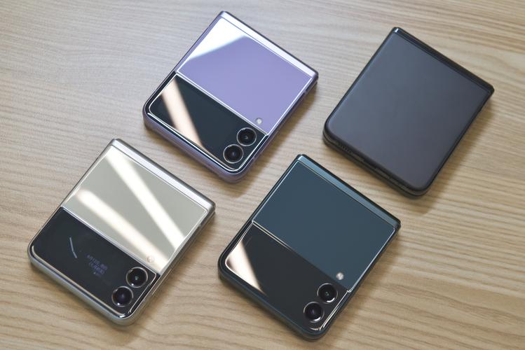 好看更好用的折叠屏 三星galaxy z flip3 5g上手体验