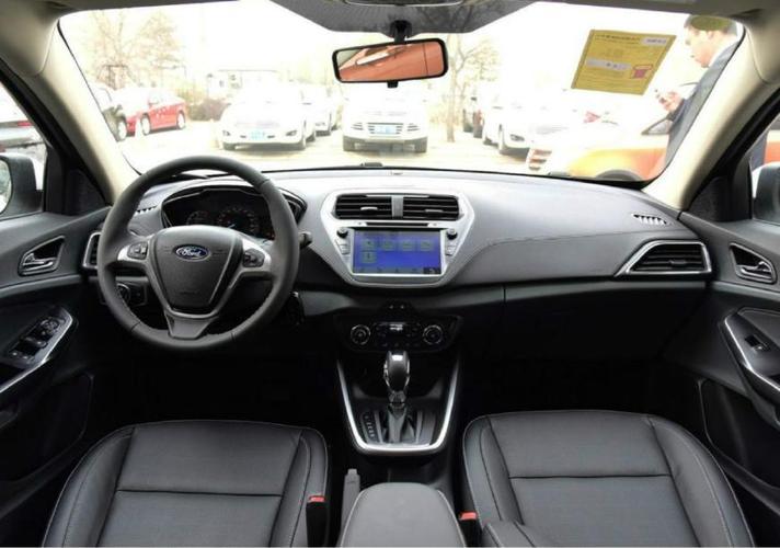 福睿斯2017自动幸福版怎么开灯 2017款福睿斯幸福版降价后