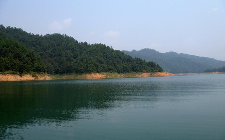 浏阳株树桥水库风光 (共 11 p)