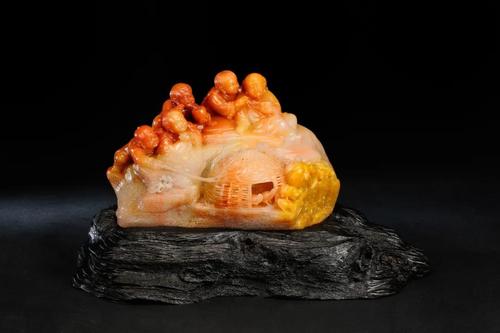 "耕石载心——中青年寿山石雕刻艺术邀请展"开展