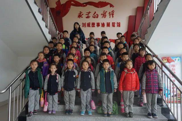 学习雷锋精神 做新时代好少年——济南市育贤第四小学