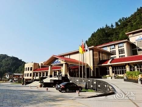 黑山谷大门简笔画