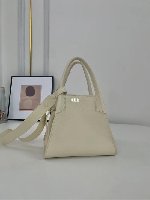 伏特加|小众设计通勤包_包包_伏特加_小众设计_通勤包