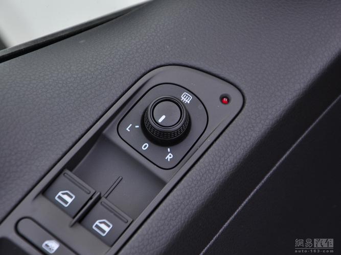 大众途观 2015款 1.8t at两驱风尚版--车外后视镜控制 / 145