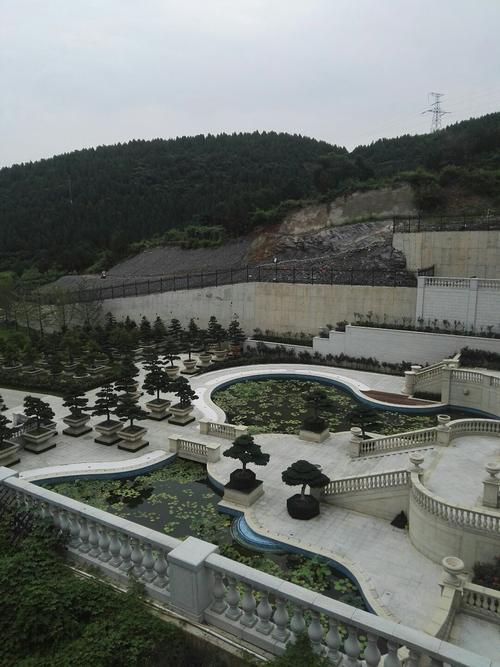 北京市门头沟区友谊路靠近长安壹号半山上的宫殿天气预报