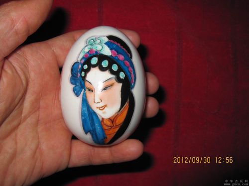民国京剧脸谱观赏瓷蛋