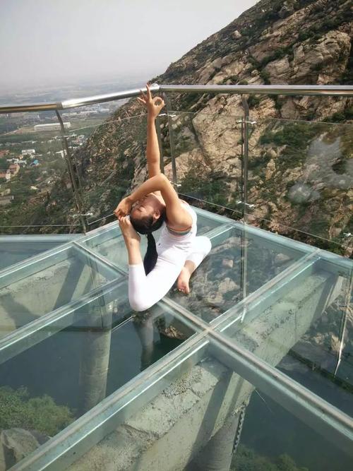 神潭大峡谷玻璃栈道