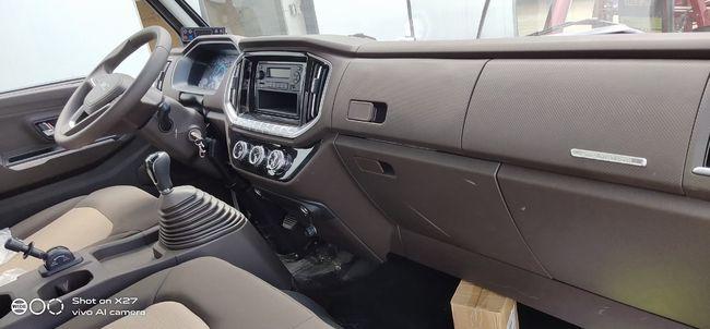 国六江铃顺达130马力宽体冷藏车安装一体式冷机加备电