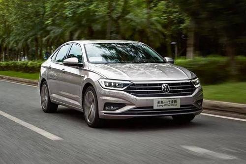 2022款速腾伪装车亮相,配悬浮大屏,外观大变样