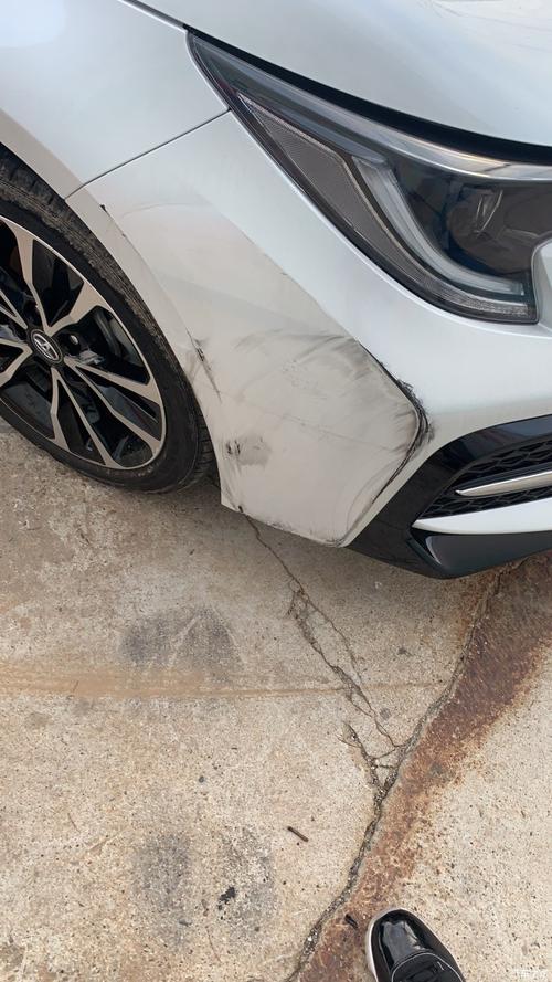 【图】新车上牌半月被剐蹭 还给跑了_雷凌论坛_汽车之