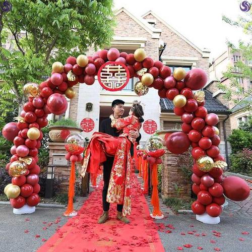 婚礼布置院子农村结婚气球婚房装饰拱门创意气球