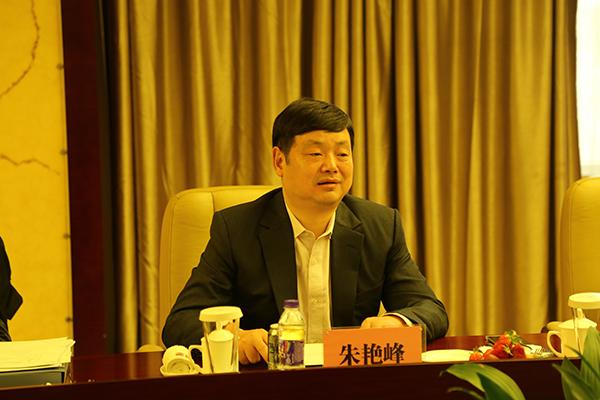 河南省旅游饭店业协会秘书长朱艳峰,开封中州国际集团董事长助理尚艳