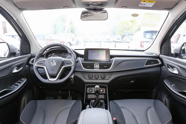 南充宝骏730直降001万元欢迎到店赏车